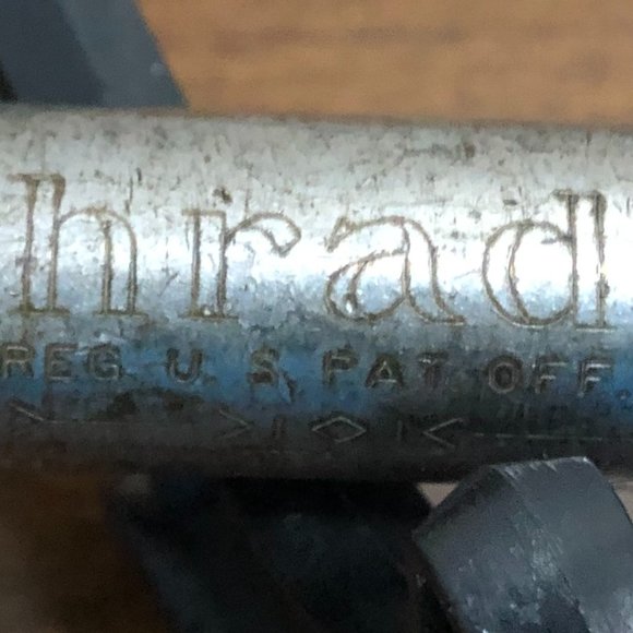 ANTIQUE TIRE GAUGE  SHRADER & SON SERVICE TIRE GAUGE - Picture 3 of 17